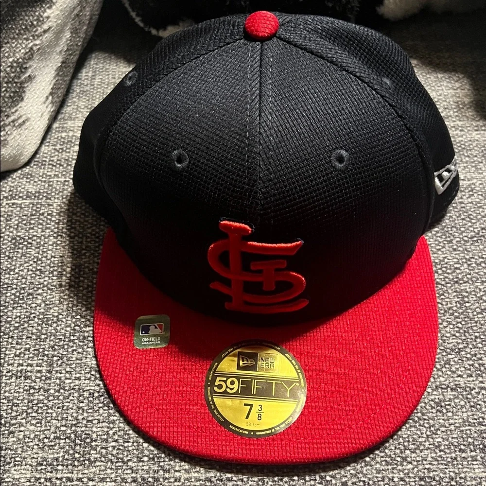 NWT Men's St. Louis Cardinals New Era Navy Low Profile 59FIFTY Fitted Hat-7 3/8